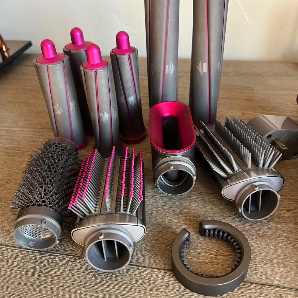 Dyson complete styling